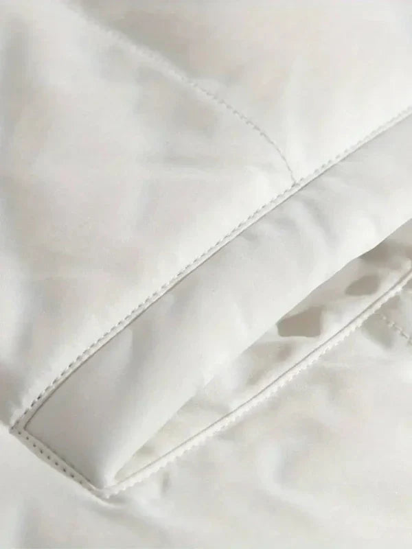 Warme damen-winterjacke mit reißverschluss – wetterfester allrounder