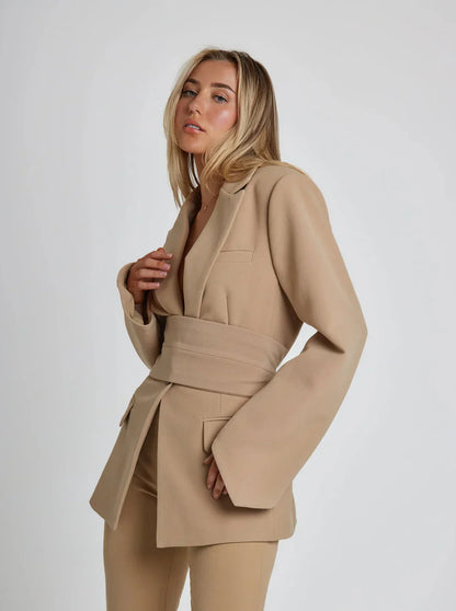 Aina – stilvoller blazer – lässig-schick