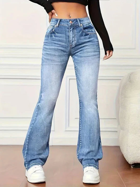 Ausgestellte jeans im vintage-look und stretch