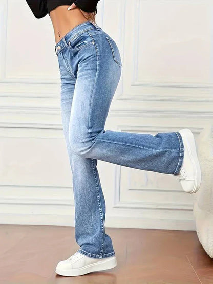 Ausgestellte jeans im vintage-look und stretch