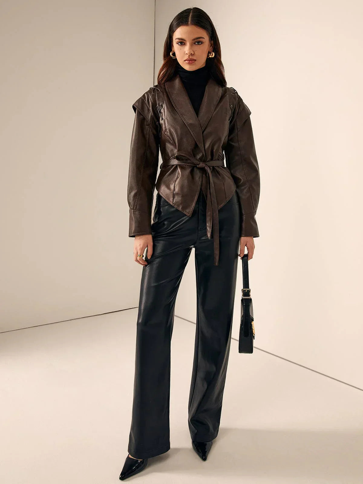 Valeria taillierter lederblazer mit gürtel – damen