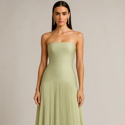 Trägerloses, plissiertes maxikleid für damen