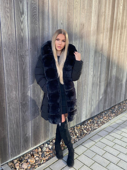 Sable - stylische jacke mit kapuze, gürtel und verstellbarer taille